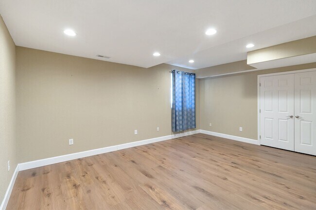 Building Photo - **Beautiful 5 Bed 4 Bath home for rent in ...