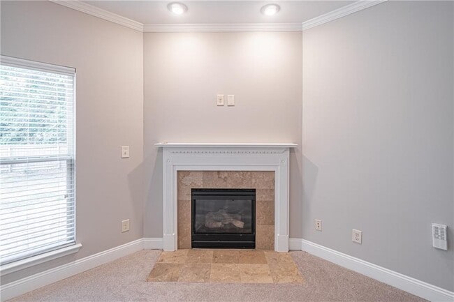 Building Photo - 2668 Lake Manor Circle
