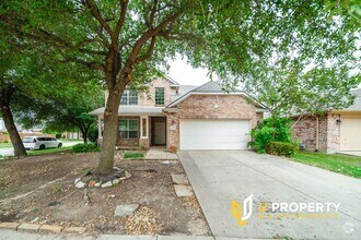 Building Photo - Location! Location! Two bedrooms downstair...