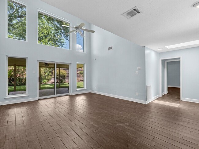 Building Photo - 9006 Donys Dr