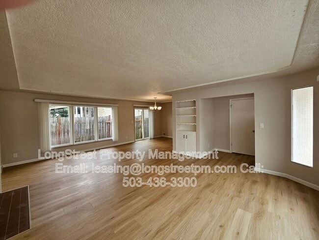Building Photo - 8010 NE Prescott St