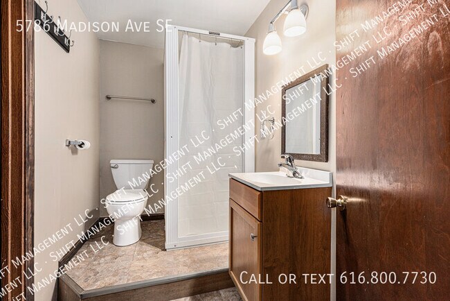 Building Photo - 5786 Madison Ave SE