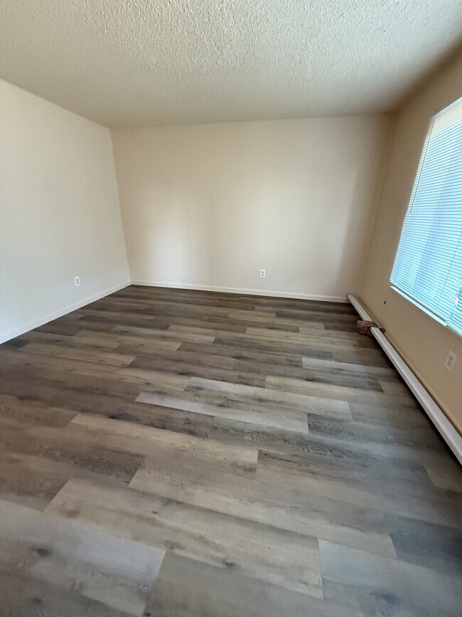 Building Photo - 8550 Acapulco Way