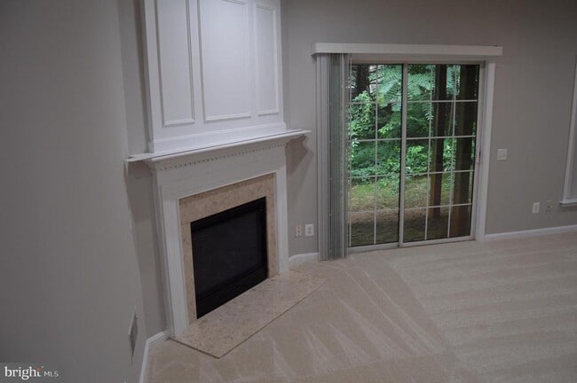 Building Photo - 4016 Timber Oak Trl