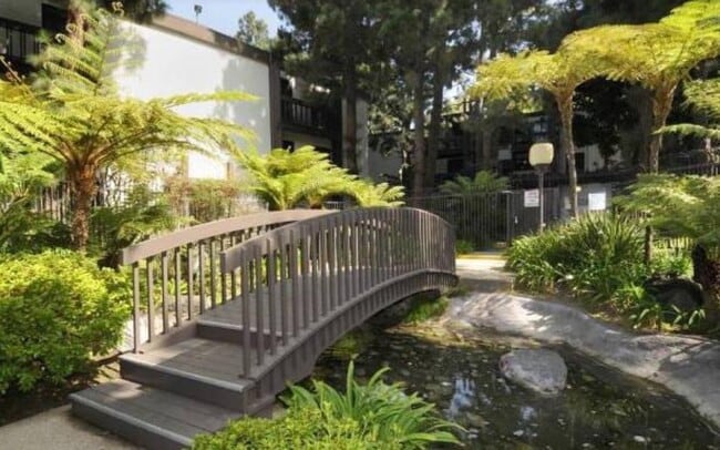 Building Photo - 7740 Redlands St