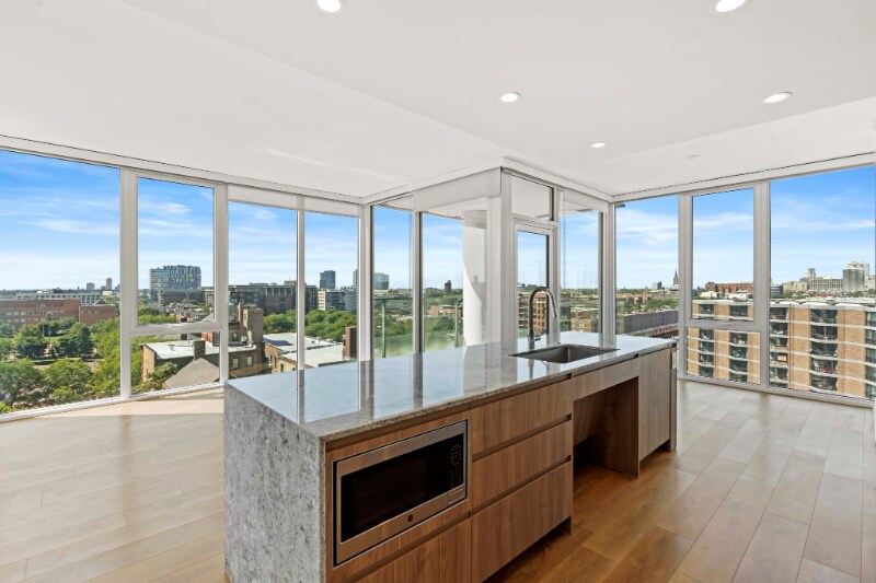 Building Photo - 254 W Hill St