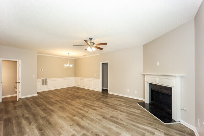 Building Photo - 218 Southwind Ln