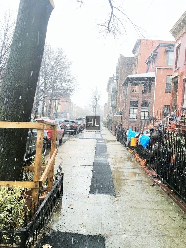 Building Photo - HALSEY STREET