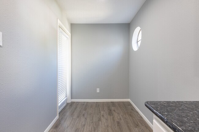 Building Photo - 14600 Fonmeadow Dr
