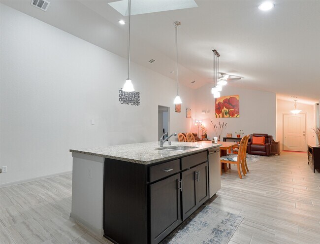 Building Photo - 9857 Gln Brk Ln