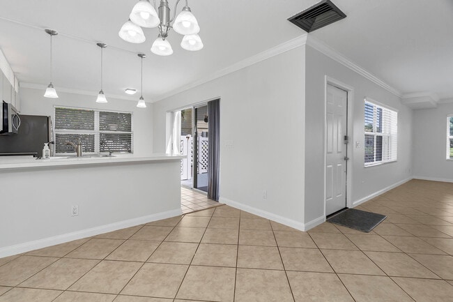 Building Photo - 8159 Andover Ct