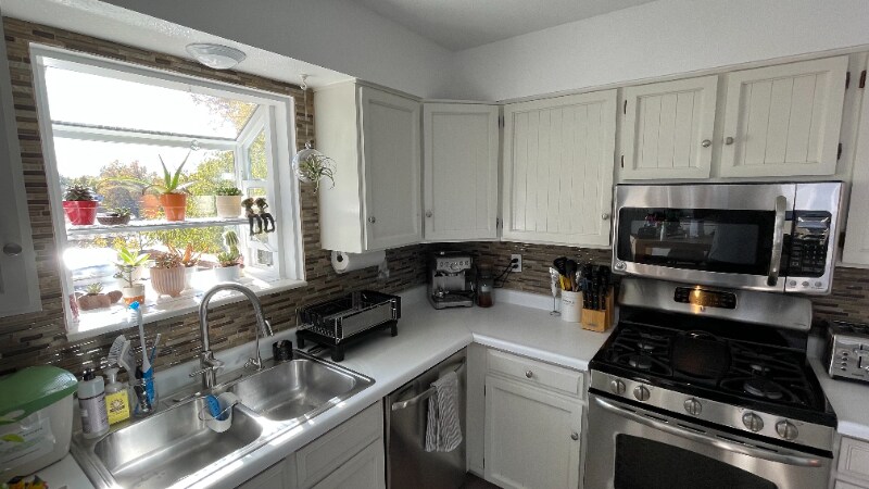 Building Photo - 1025 Sparta Dr