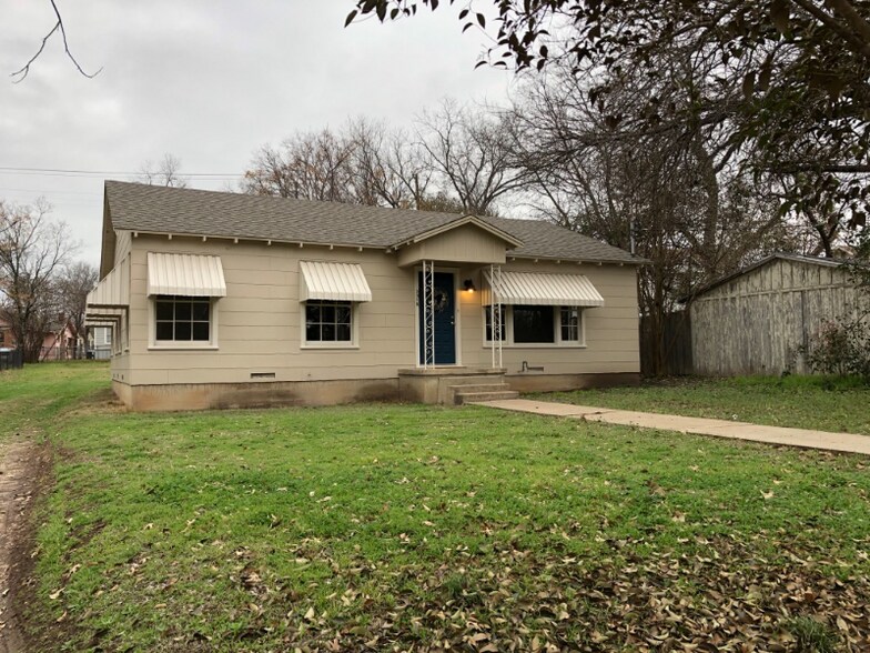 Building Photo - 2915 Grim Ave