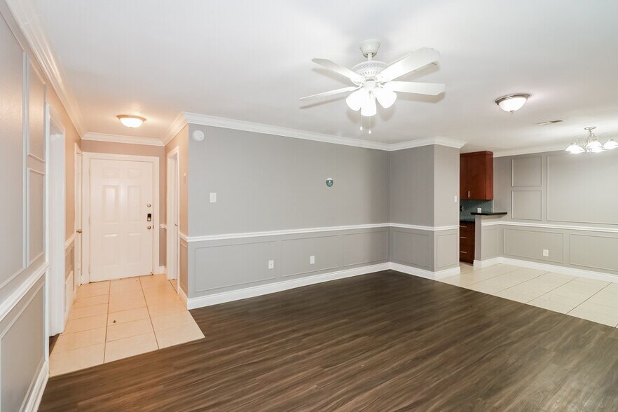 Building Photo - 914 Mosher Ln