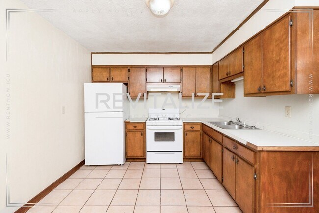 Building Photo - 1815 Ogburn Ave