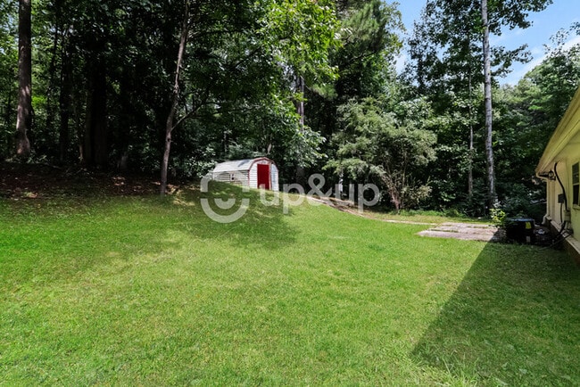 Building Photo - Fantastic 3bd/1.5ba home! Let yourself in!