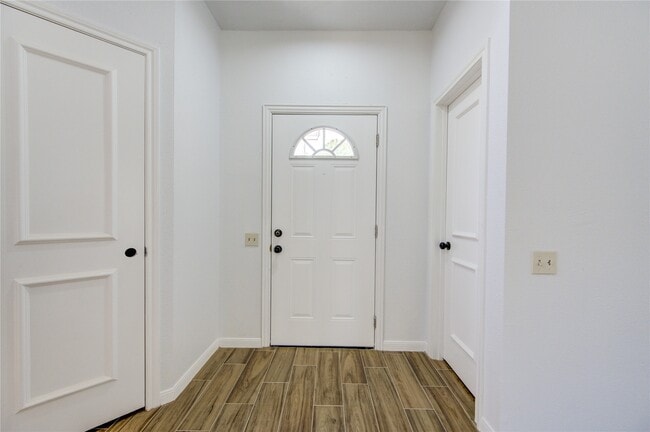 Building Photo - 16026 Rustic Sands Dr