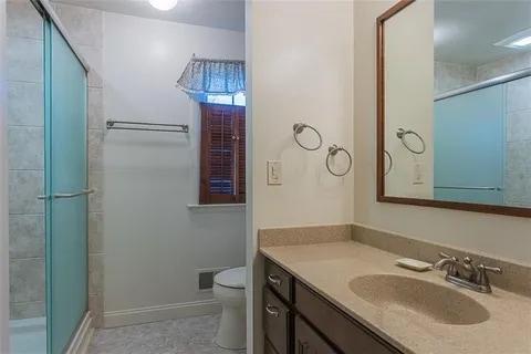 Building Photo - 33 Rockhurst Dr