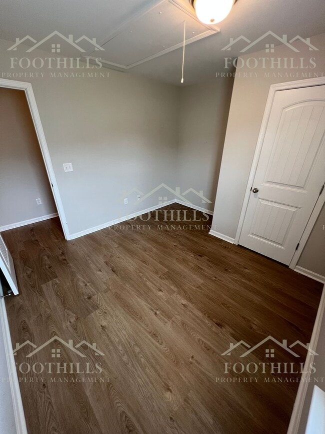 Building Photo - Your Next 3BR Home Awaits – Pets Welcome!
