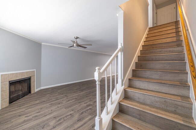 Building Photo - 14600 Fonmeadow Dr
