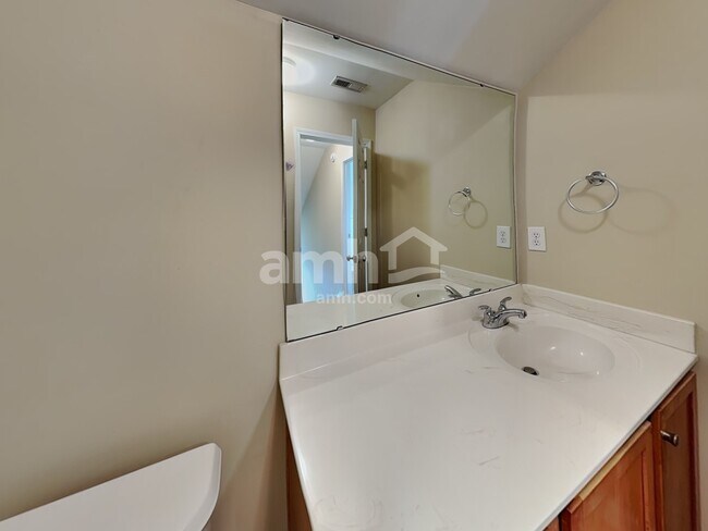 Building Photo - 1105 Willowedge Ct