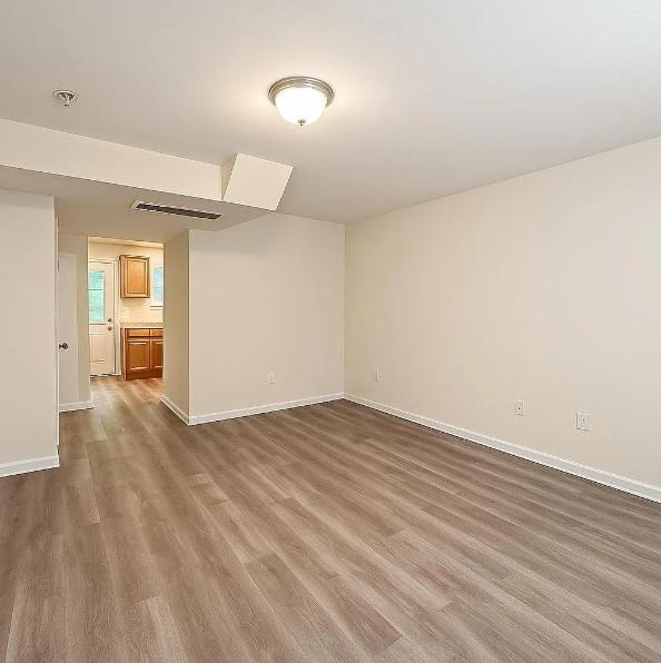 Building Photo - 1491 Sherwood Dr