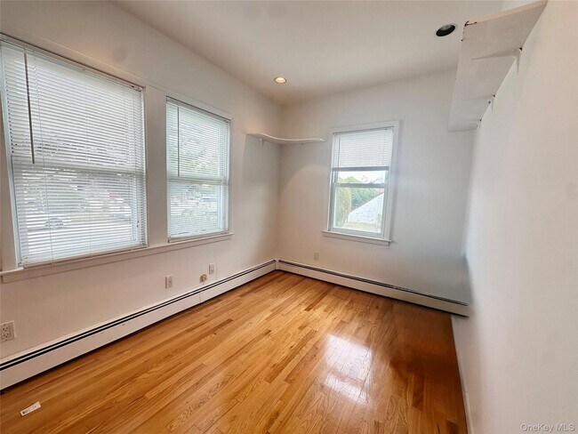 Building Photo - 518 Lindell Blvd