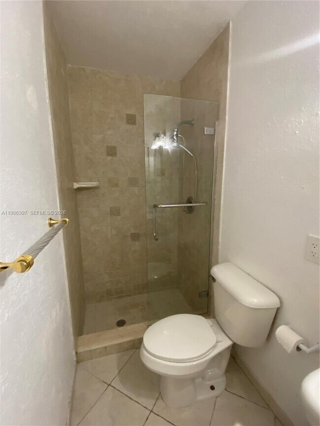 Building Photo - 11128 Median St