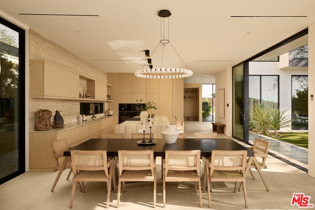 Building Photo - 1149 Linda Flora Dr