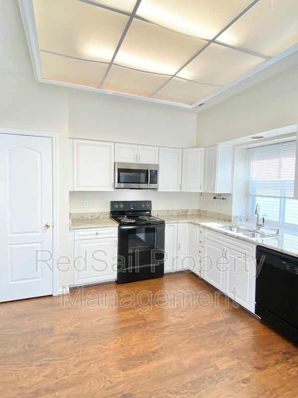 Building Photo - 129 Watson Dr