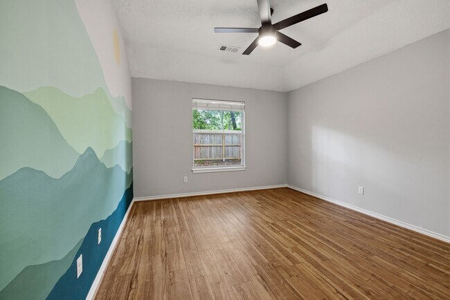 Building Photo - 909 Katie Ln