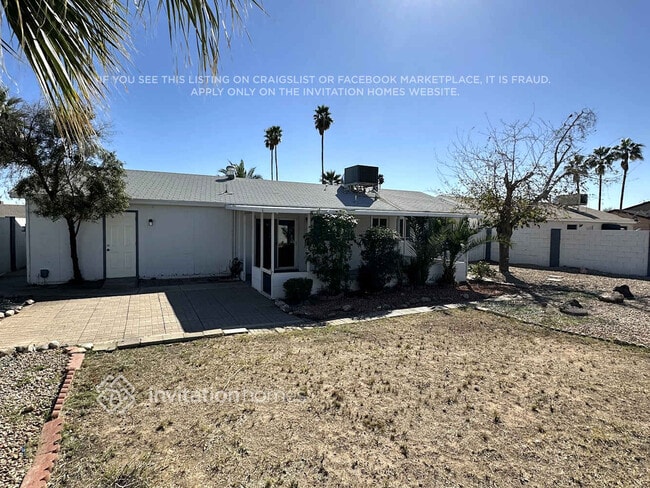 Building Photo - 3826 W Bloomfield Rd