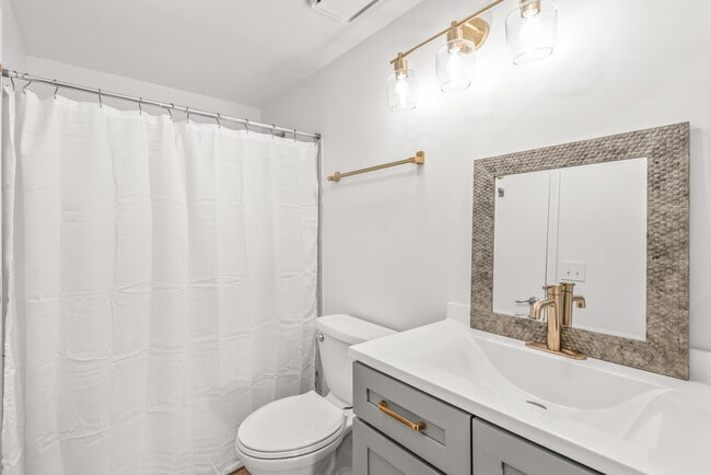 Building Photo - 9726 Old Gate Dr