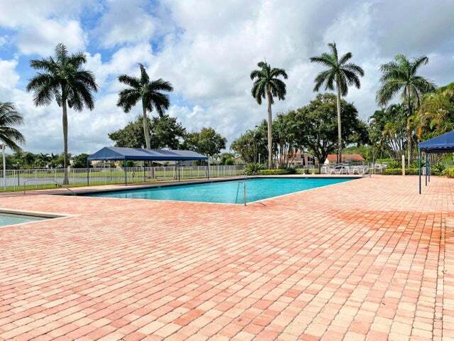 Building Photo - 9593 Tavernier Dr