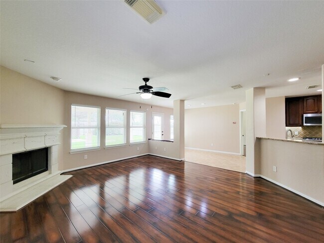Building Photo - 21123 Amber Crossing Dr