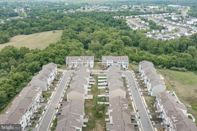 Building Photo - 227 Schramm Lp