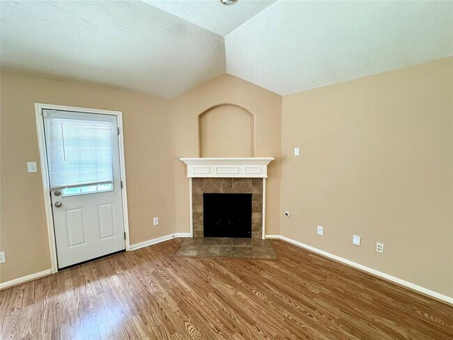 Building Photo - 11323 Sandermeyer Dr