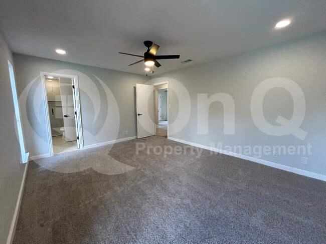 Building Photo - 608 High Meadow Dr