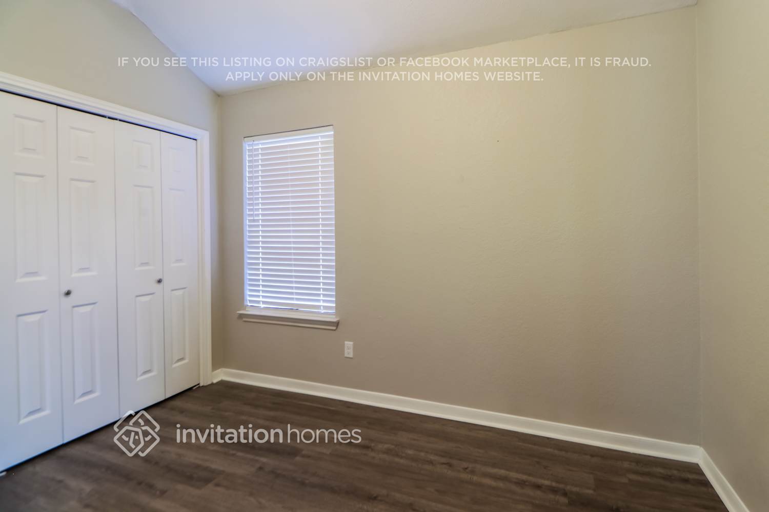 Building Photo - 2221 Jasmine Path