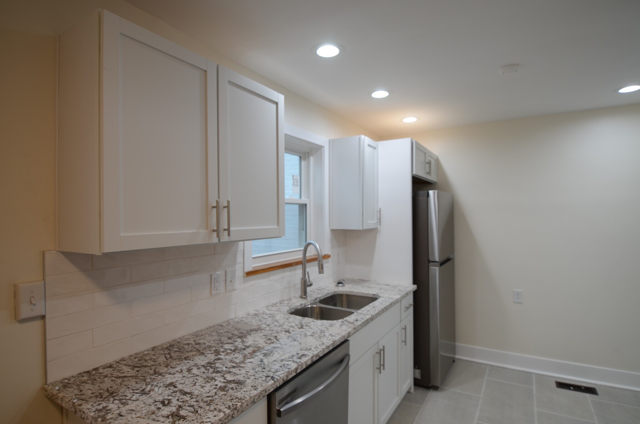 Building Photo - 7294 Chetbert Dr