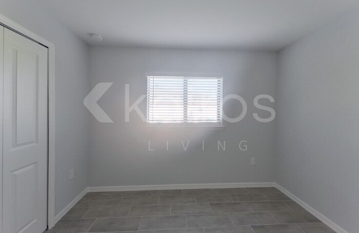 Building Photo - 227 Pennfield St