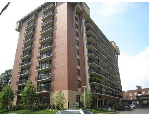 Primary Photo - 50 Longwood Ave