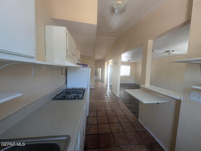 Building Photo - 3917 Volcanic Ave