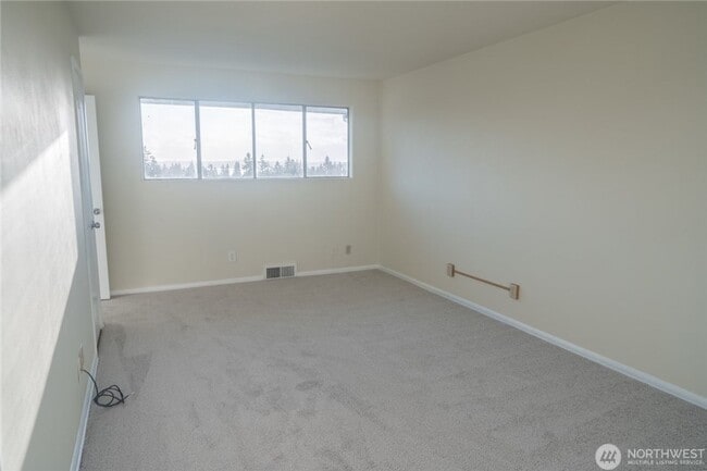 Building Photo - 3bd/1.75ba Bellevue Home