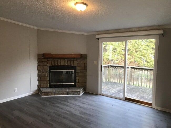 Building Photo - 307 Tammy Lynn Cir