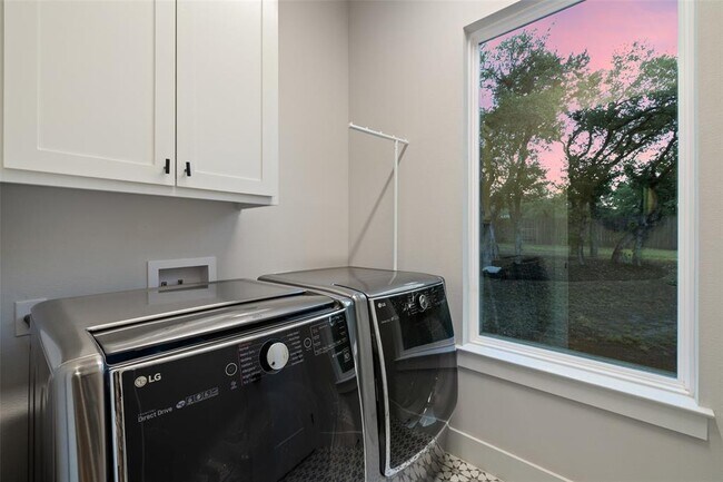 Building Photo - 22218 Briarcliff Dr