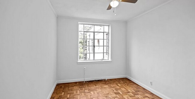 Building Photo - 1121 Myrtle Ave