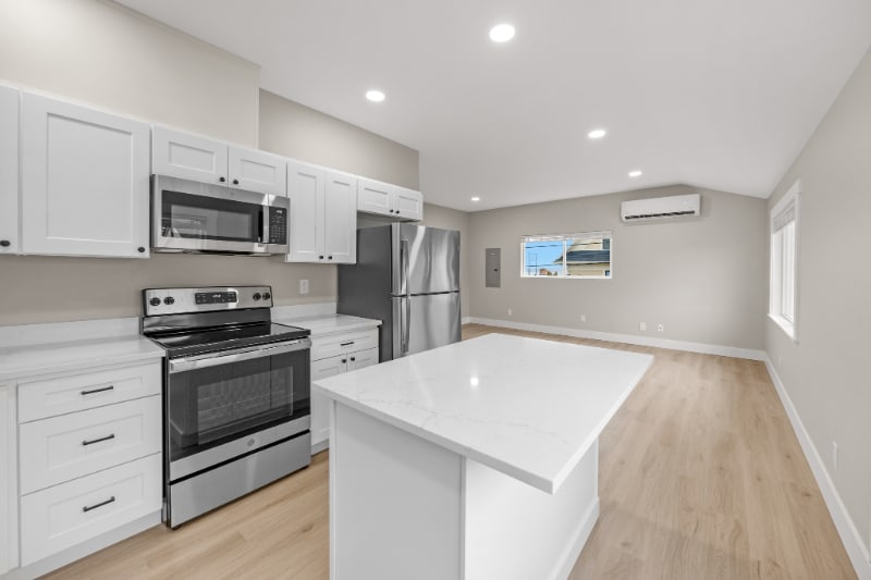 Building Photo - 1412 23rd St