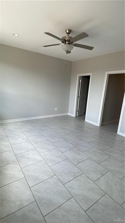 Building Photo - 12 Grove Ln