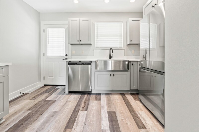 Building Photo - 3420 Jackson Blvd